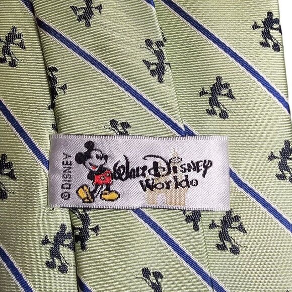 Disney Walt Disney World Vintage Mickey Mouse 100% Silk Tie - Picture 2 of 3